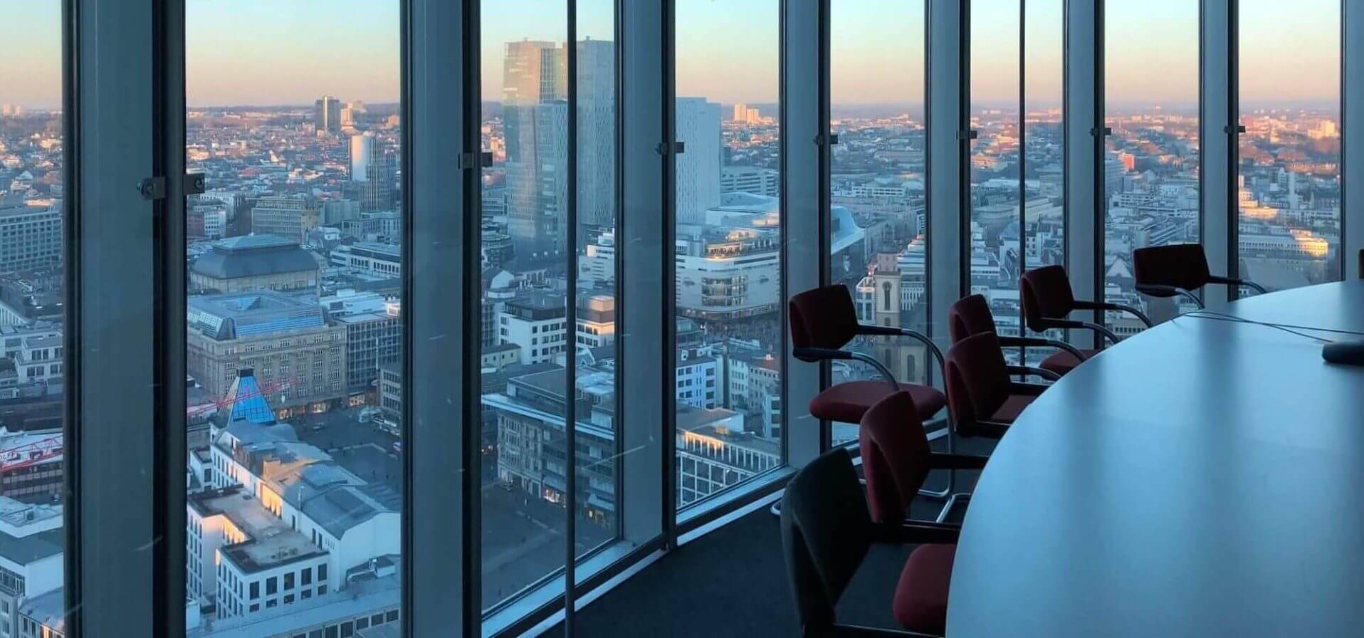 How To Become an Executive Coach | A Step-By-Step Guide